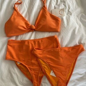 Dippin’ Daisys Bikini with 2 Bottoms